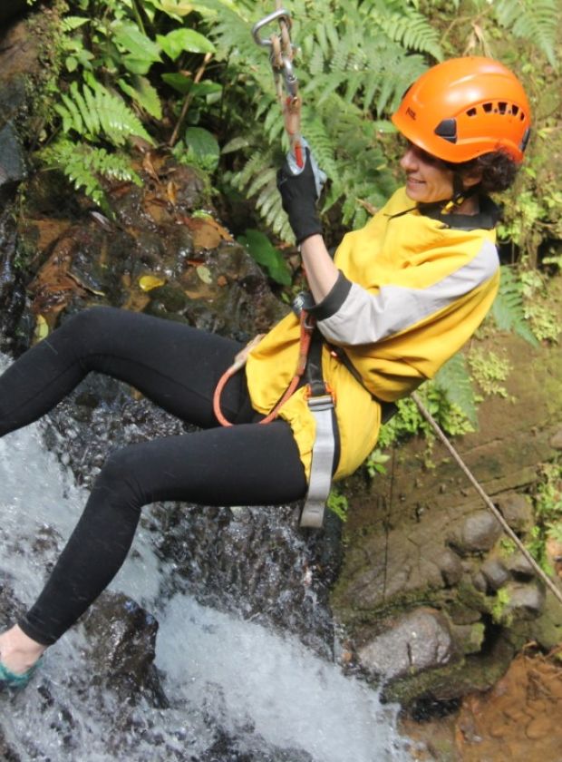 learn-spanish-and-rescue-turtles-in-turrialba-costa-rica-explornatura